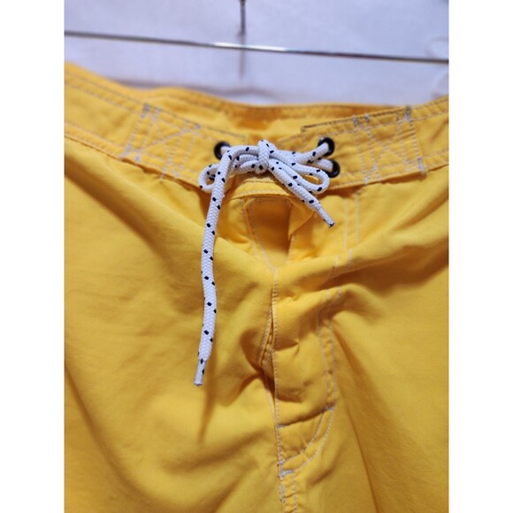 Old Navy Mens XXL Yellow & Green Swim Trunks Summer Boardshorts Vacation Resort - Picture 4 of 15